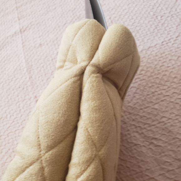 The Christmas Shoppe Plush Beige Tree Skirt - Picture 5 of 9